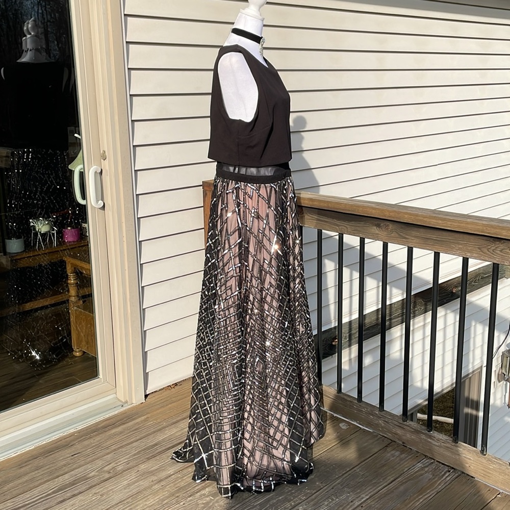 Beautiful Say Yes To The Prom Dress by Macys - Picture 17 of 17